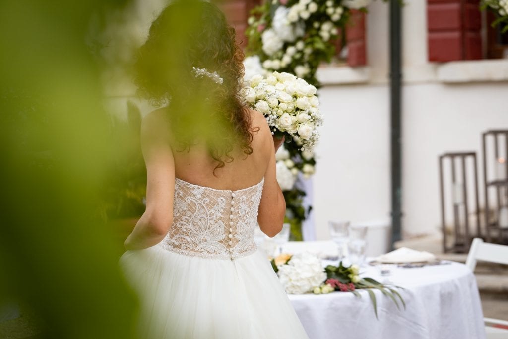 detail-bride-wedding-photo
